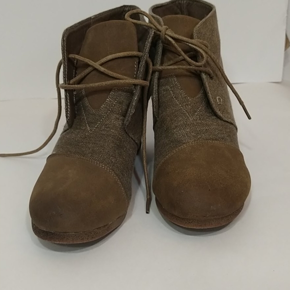 Pierre Dumas fabric heel size 8.5 - Picture 2 of 7